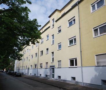 Familienfreundlich - 4,5-Zi.-Whg mit Balkon und gem. Gartennutzung ... - Foto 1