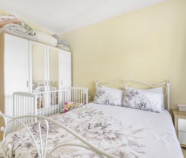 Birkenhead Avenue, Kingston Upon Thames, Surrey, KT2 - Photo 3