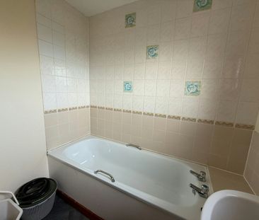 Studio flat to rent on - Photo 5