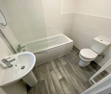 2 bedroom terraced house to rent - Photo 5