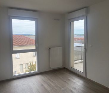 Location Appartement 2 pièces 48m² BOURG EN BRESSE 01000 - Photo 1