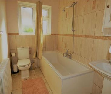 2 bedroom semi-detached bungalow to rent - Photo 6