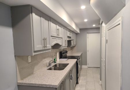 For Lease - 150 Gentile Circle, Vaughan, Ontario - Photo 4