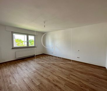 Erstbezug nach Modernisierung von großzügiger Wohnung im 1. OG mit ... - Photo 2