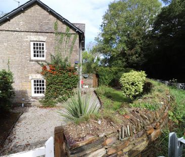 3 bedroom end of terrace house to rent - Photo 4