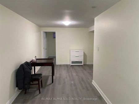 Property For Lease | N9045784 - Photo 2