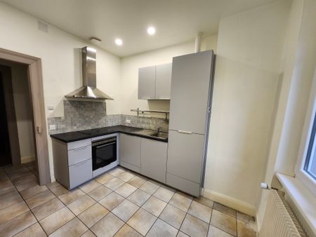 Location Appartement 5 pièces 98m² - Photo 3