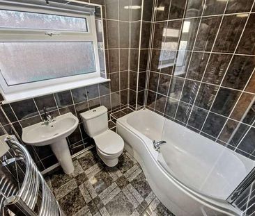 Solent Drive, Bolton, BL3 - Photo 5