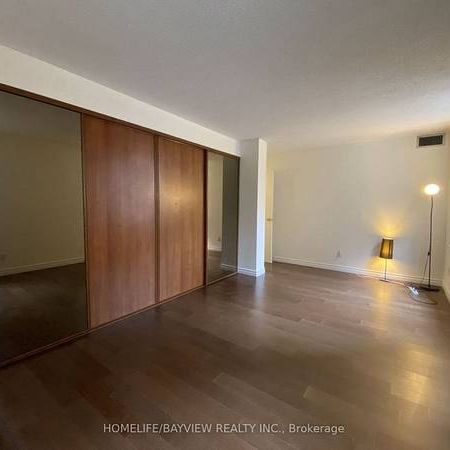 633 Bay St 304, Toronto - Photo 3