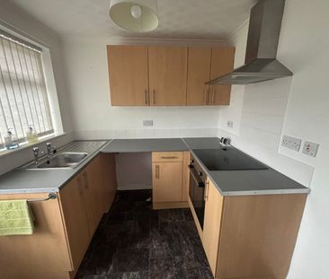 1 bedroom semi-detached bungalow to rent - Photo 3