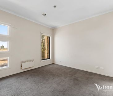 4-Bedroom Home for Lease! - Photo 6