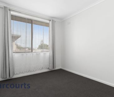 Modern Easy Living - Photo 2