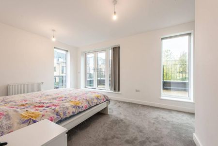 4 bedroom detached house to rent - Photo 3