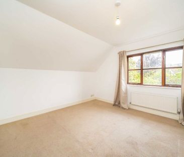 St. Augustines Avenue, CR2, London - Photo 3