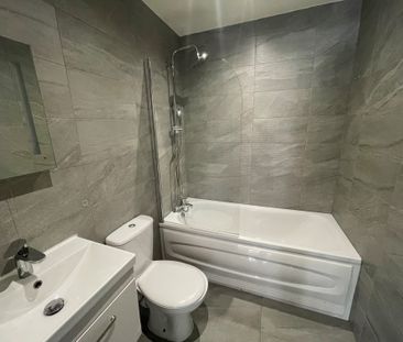 Clarence Street, Swindon - Photo 5