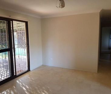 FAMILY HOME WITH LARGE BACK YARD - Photo 6