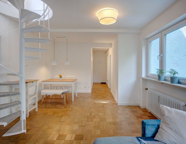 Charming maisonette apartment with stunning roof terrace - Photo 1