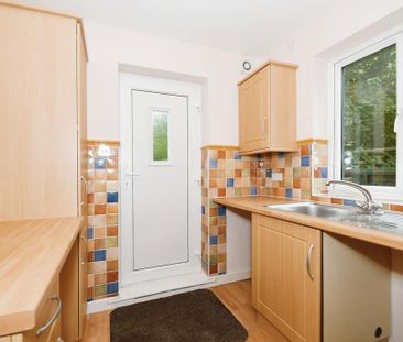 3 bedroom detached house to rent - Photo 2