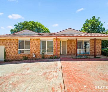 Spacious, Fully Detached Townhouse in a Quiet Queanbeyan Pocket - Photo 3