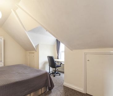 Cowley Road, Oxford - Photo 4