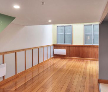 Vibrant 3-Bedroom Apartment in the Heart of Te Aro - Photo 6