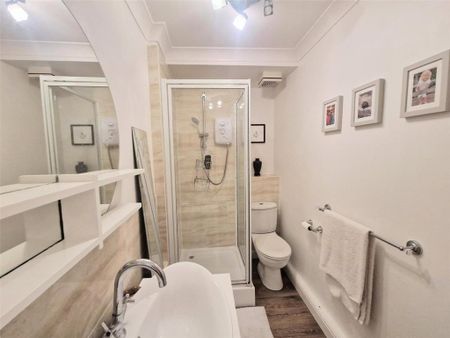 Studio to rent - Photo 5