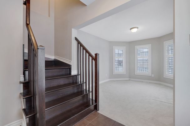 For Lease - 701 Mayfly Crescent, Barrhaven, Ontario - Photo 1