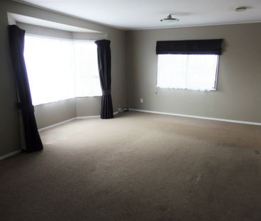 Cambridge East - 3 Bedrooms - Photo 1