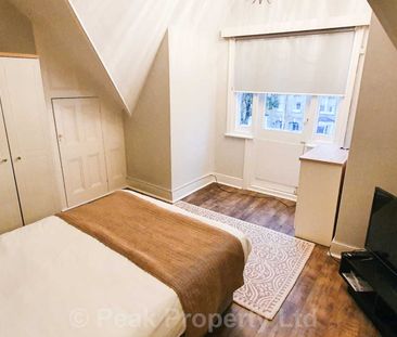 Room 3, Alexandra Road, Southend On Sea - Photo 1