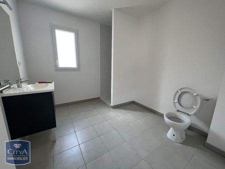 Location Maison 4 pièces 80m² BEDARRIDES 84370 - Photo 3