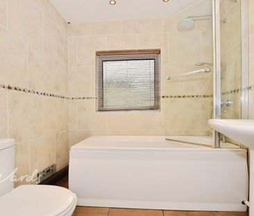 3 bedroom terraced house to rent - Photo 6