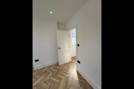 4 Bed Detached House, Northcote Road, CR0 - Photo 3