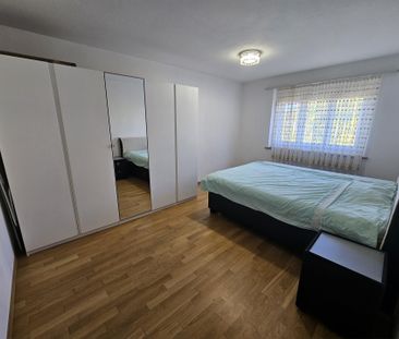 Befristete Untermiete: Möblierte 3-Zimmer-Wohnung mit Balkon - Photo 2