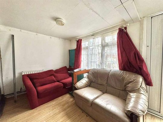 Sandy Hill Road, Farnham, Surrey, Surrey, GU9 - Photo 1