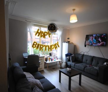 54 Manor Drive, Leeds, LS6 1DD - Photo 1