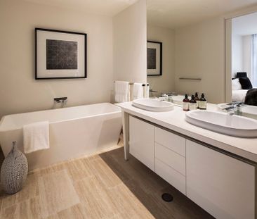 Beautiful 3-Bedroom Apartment with Water Views - Photo 4