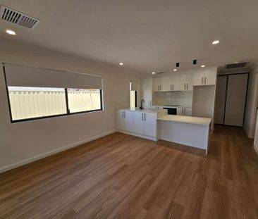 Brand Spanking New 3x1 **Open Fri - 10th Dec 4.30pm to 4.45pm** - Photo 4