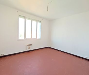 Appartement 2 pièces 35m2 MARSEILLE 15EME 495 euros - Photo 4