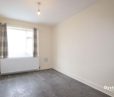 3 bedroom flat to rent - Photo 6