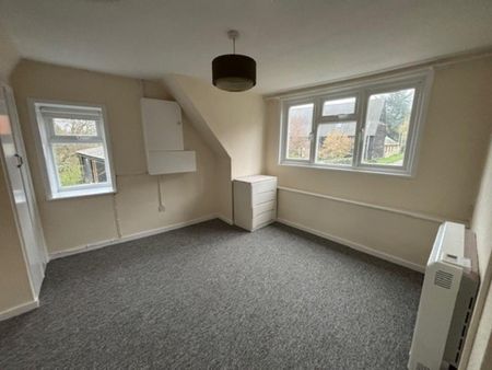 3 bedroom detached house to rent - Photo 4