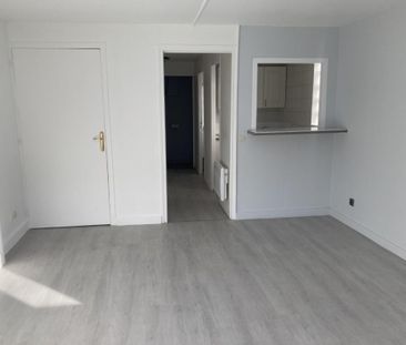 Location Appartement 1 pièce 28m² LISIEUX 14100 - Photo 4