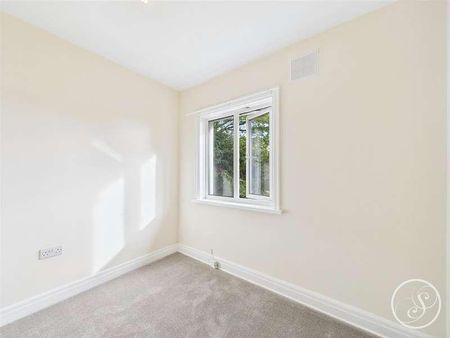 Newlaithes Road, Horsforth, Leeds, LS18 - Photo 5