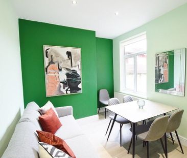 1 bedroom in a house share to rent - Photo 2