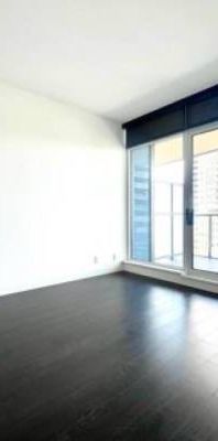 Modern Luxury Condo for Rent – 1 Bedroom + Den + Parking + Storage New Concord - Photo 1