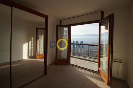 CHAMBERY, A LOUER APPARTEMENT DE 100 M2 HABITABLES - Photo 2