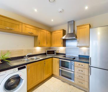 2 bedroom apartment to rent - Photo 3