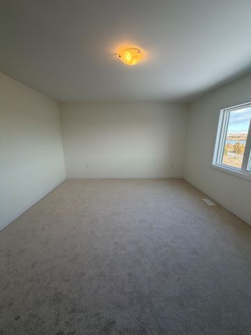 For Lease - 138 Aviron Crescent, Welland, Ontario - Photo 2