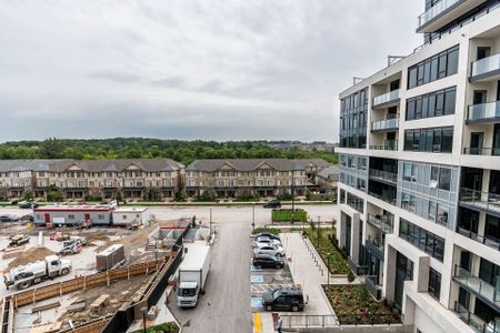 For Lease - 3200 William Coltson Avenue Unit# 626, Oakville, Ontario - Photo 5