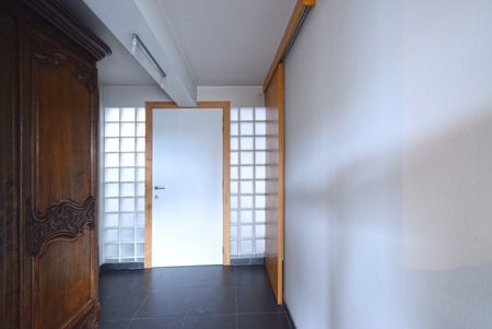 Ruim dakappartement in hartje Roeselare, nabij station - Photo 2