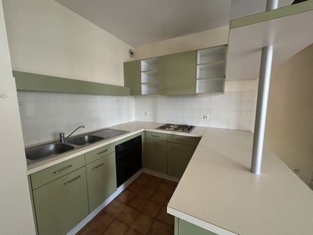 Location Appartement 4 pièces 75m² TROYES 10000 - Photo 3